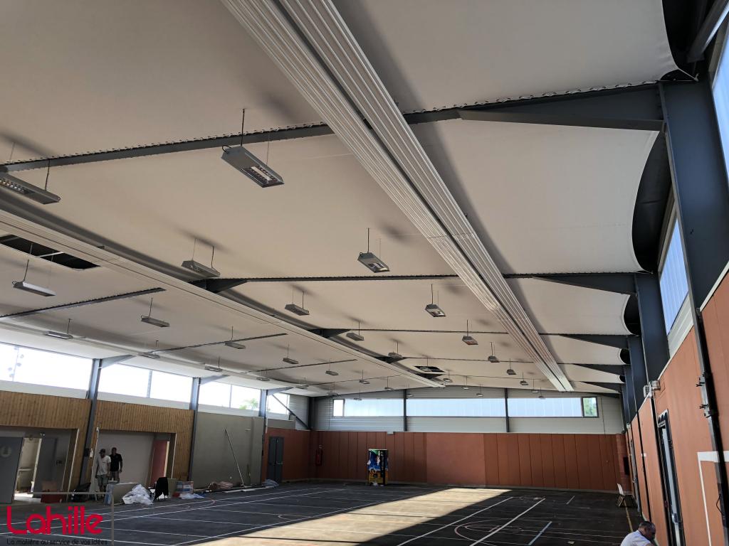 découvrez nos solutions plafond innovantes pour transformer et optimiser vos espaces : design, acoustique, isolation et installation sur-mesure, pour particuliers et professionnels.
