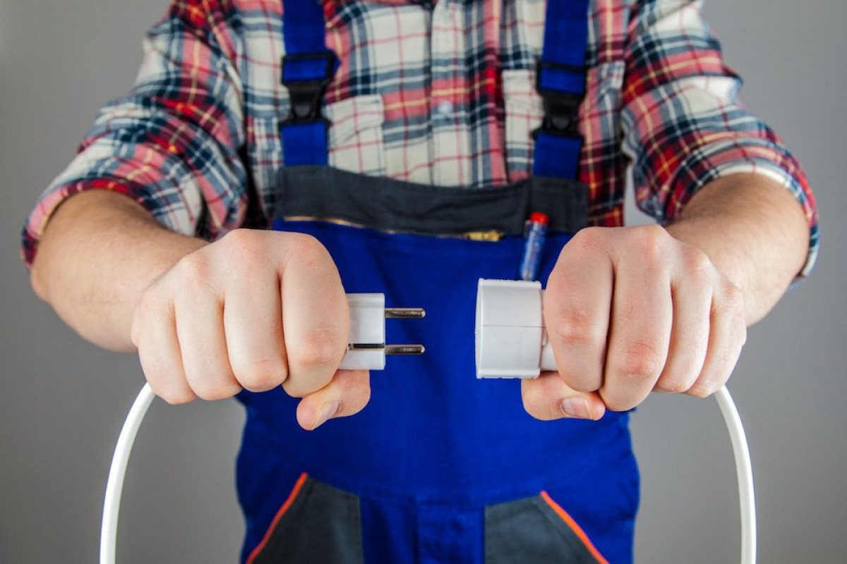 découvrez les principales abréviations utilisées en électricité, leur signification et leurs applications dans les schémas et documents techniques du secteur électrique.